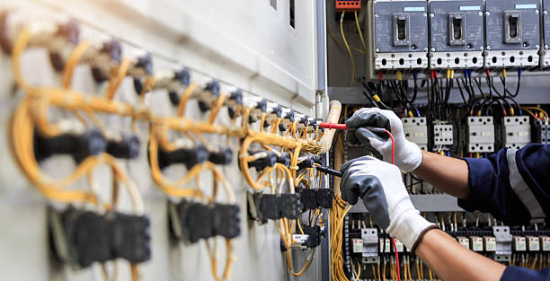 Professional Electrician technician working in Savannah, GA